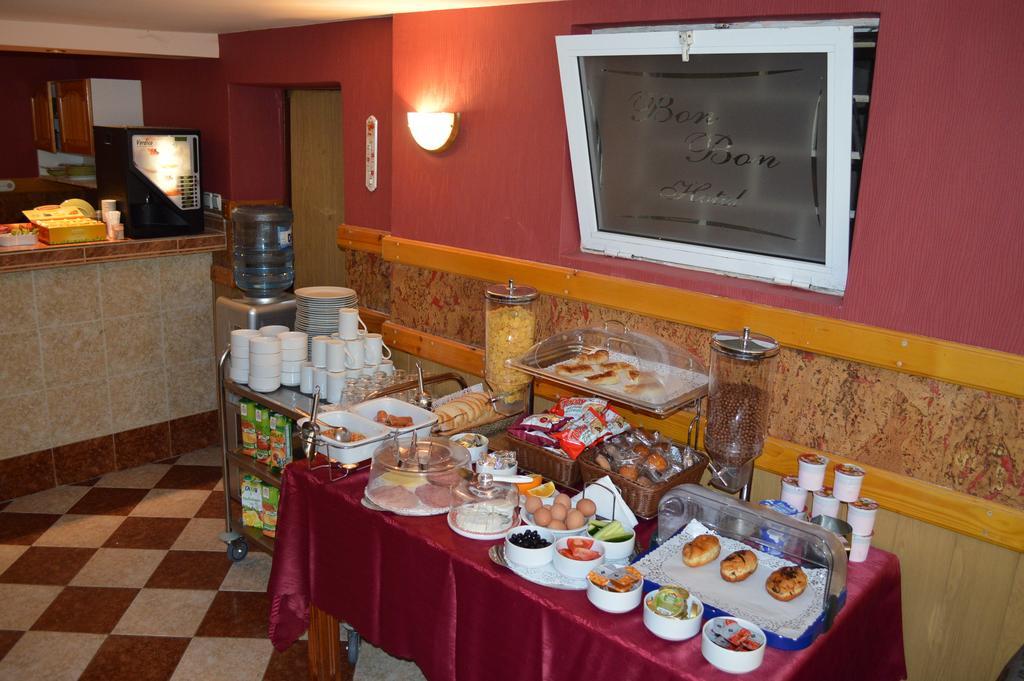 Bon Bon Hotel Sofia Eksteriør bilde